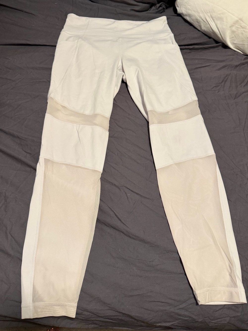 Athleta Cream-White Mesh Detail Leggings sz M